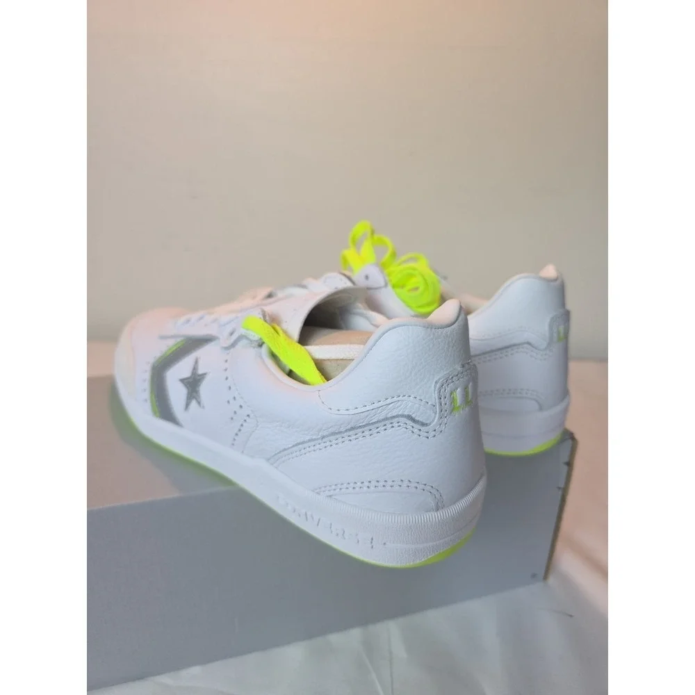 Converse cons louie
